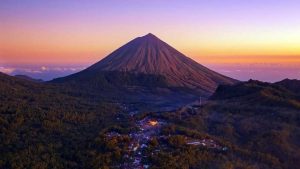 Spot Foto Gunung Inerie Terbaik